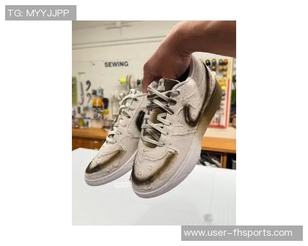 塔克晒出喷泡配色Book1PE球鞋引发热议超越布克本人魅力